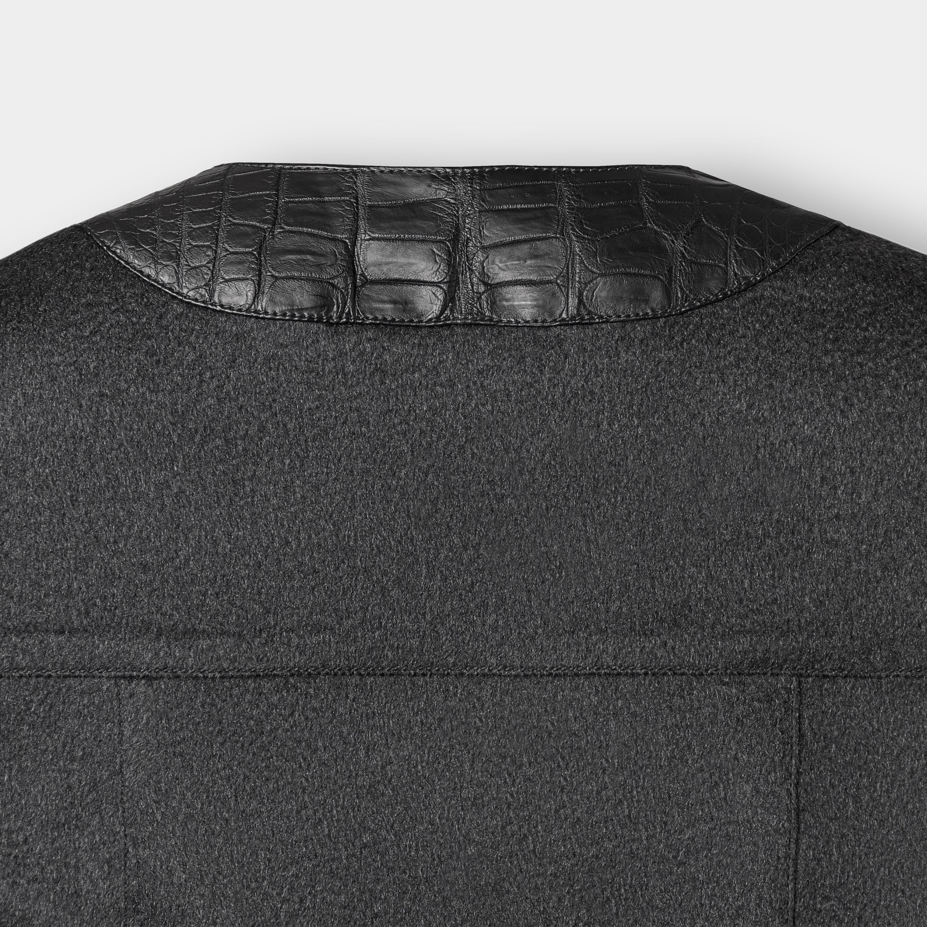 Tokyo cardigan back neck detail, crocodile leather collar on cashmere knit body – Elitter Milano