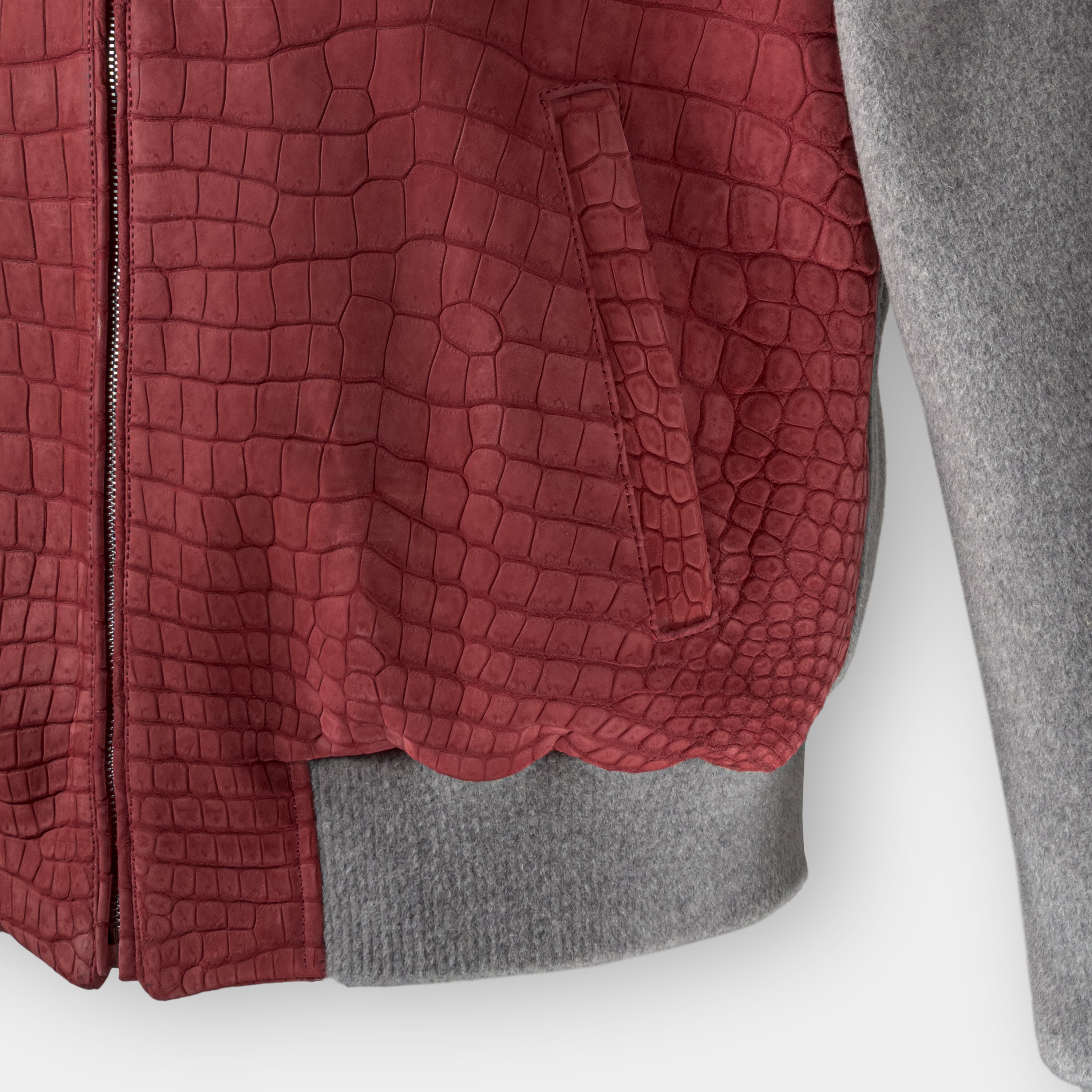 Chicago hoodie bomber side view with pocket detail, crocodile leather and cashmere sleeves – Elitter Milano