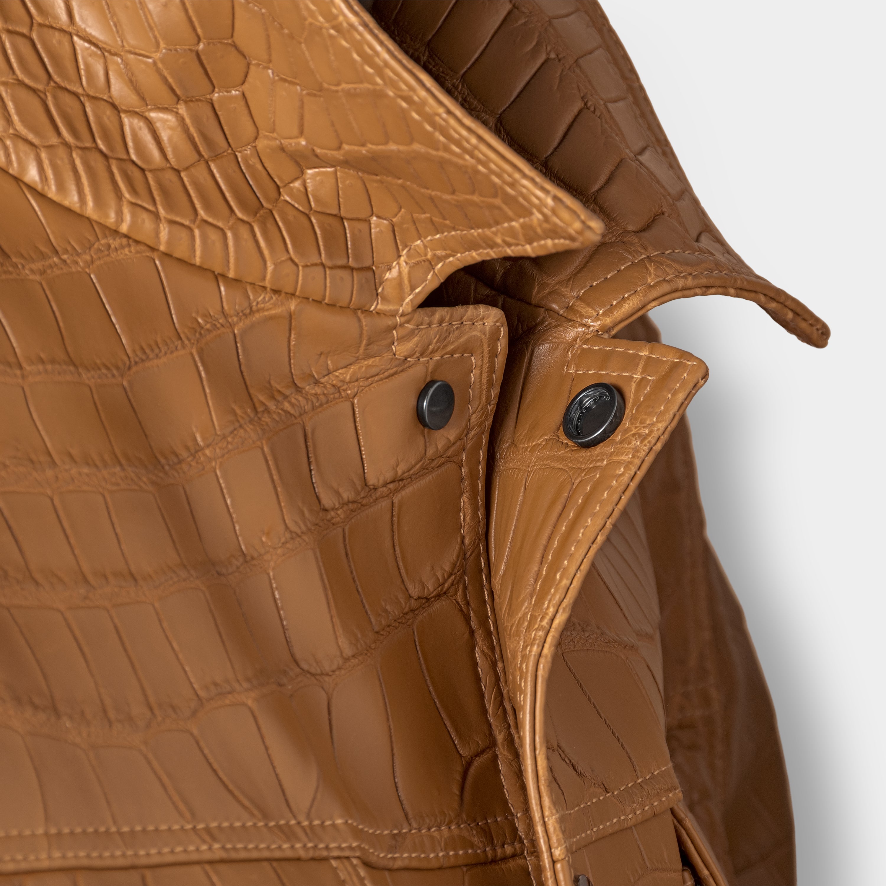 Barcelona trucker front collar detail, crocodile leather jacket – Elitter Milano